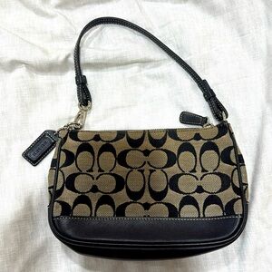 Coach logo small purse
